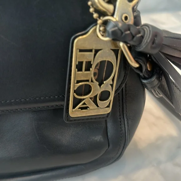 COACH Black Leather Shoulder Bag